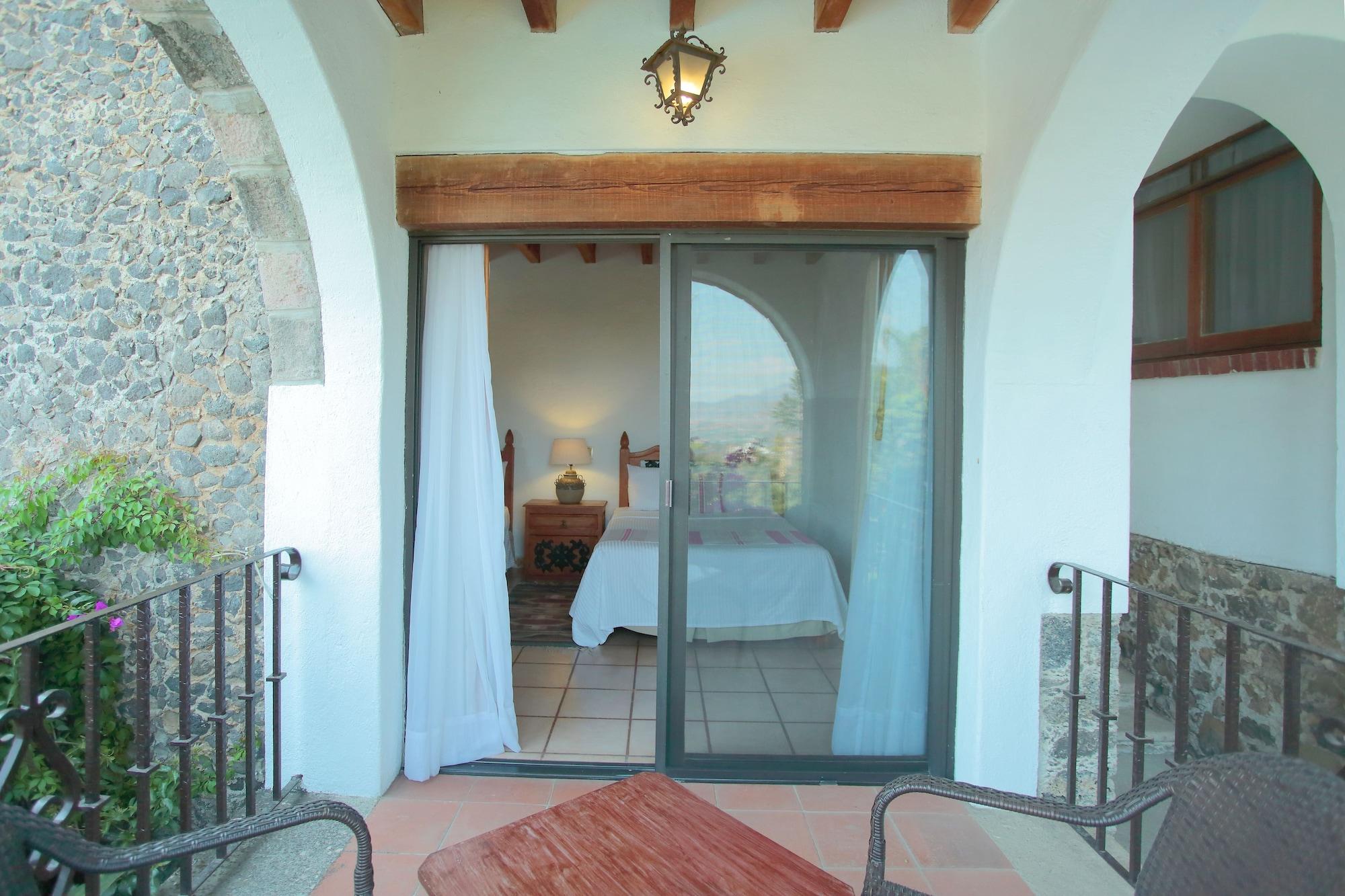Posada Del Tepozteco - Hotel & Gallery เตโปซตลัน ภายนอก รูปภาพ