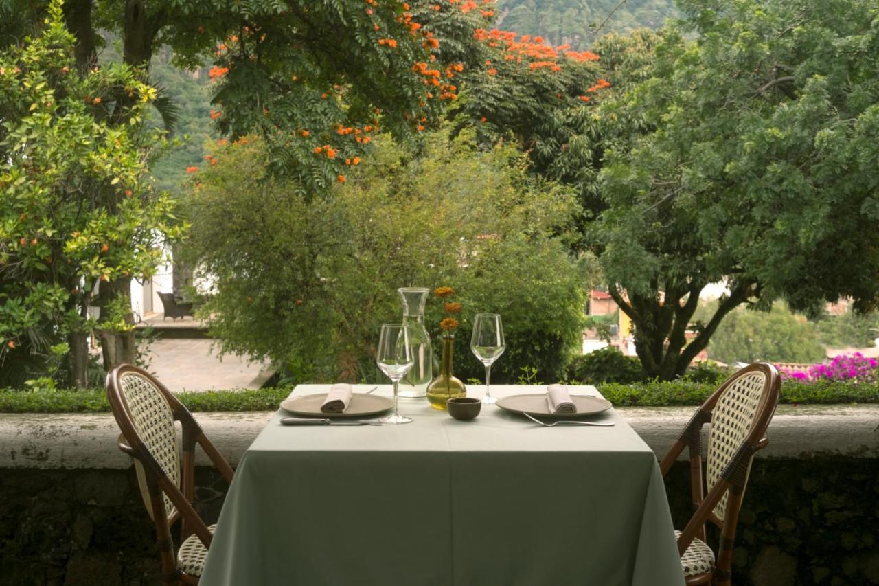 Posada Del Tepozteco - Hotel & Gallery เตโปซตลัน ภายนอก รูปภาพ