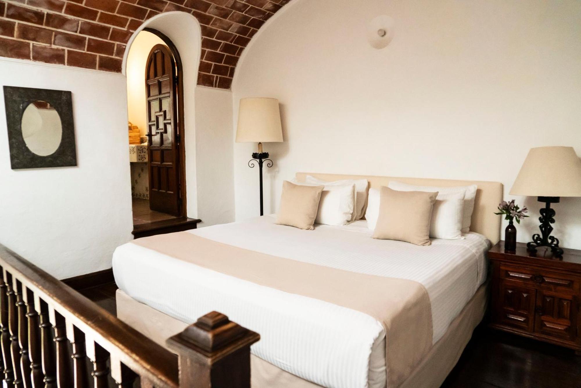 Posada Del Tepozteco - Hotel & Gallery เตโปซตลัน ภายนอก รูปภาพ