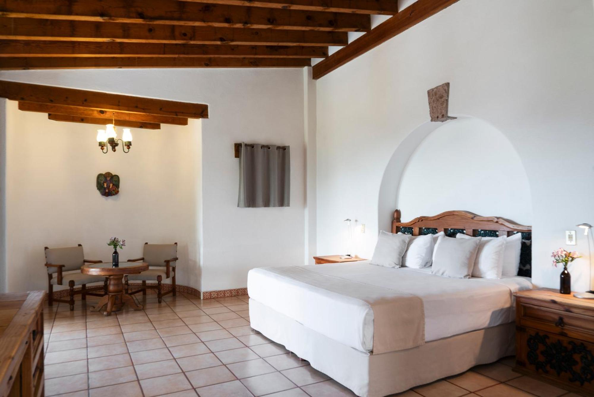 Posada Del Tepozteco - Hotel & Gallery เตโปซตลัน ภายนอก รูปภาพ