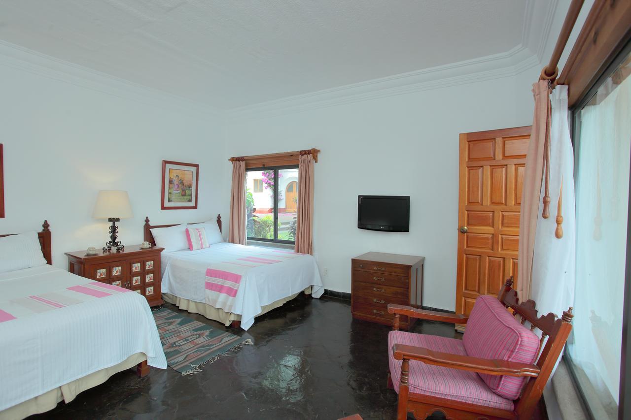 Posada Del Tepozteco - Hotel & Gallery เตโปซตลัน ภายนอก รูปภาพ